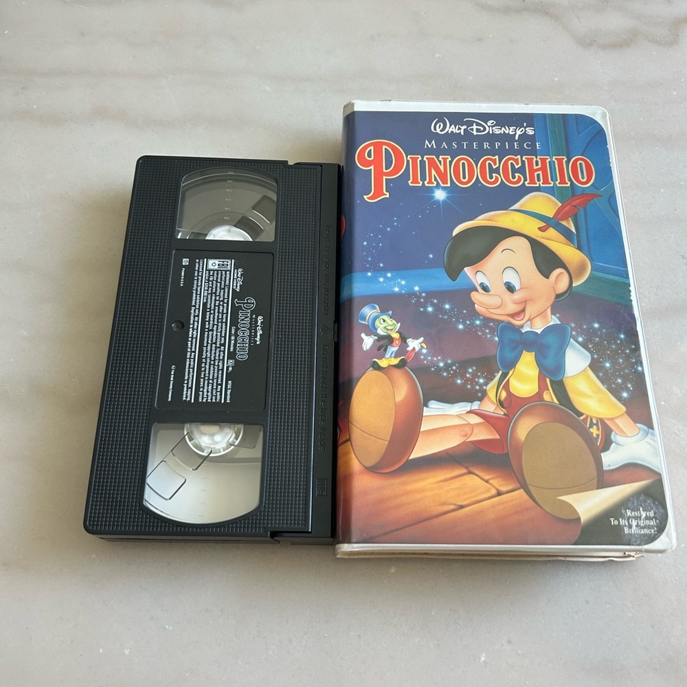 Disney’s Pinocchio Masterpiece Collection VHS Vintage Clamshell